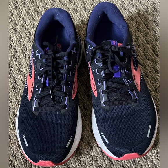 Brooks Adrenaline GTS 22 Size 9.5 - Picture 2 of 7